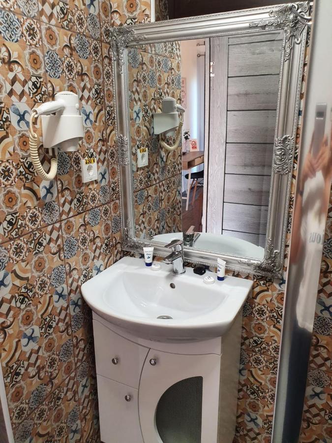 Hill House Otel Drobeta Turnu Severin Dış mekan fotoğraf