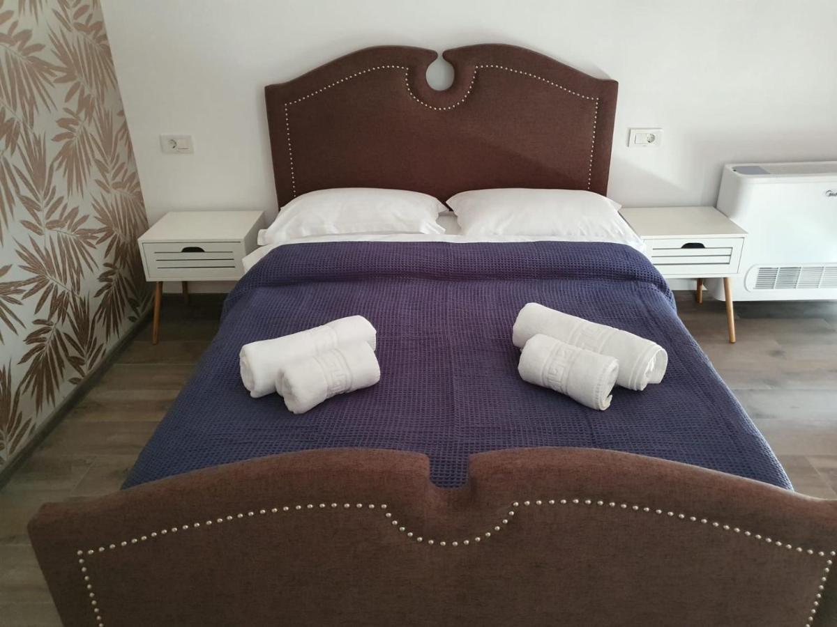 Hill House Otel Drobeta Turnu Severin Dış mekan fotoğraf